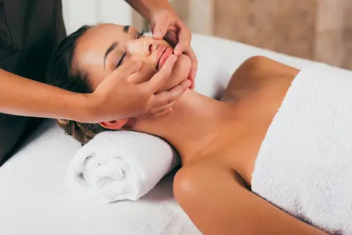 Why Choose A Holistic Facial?